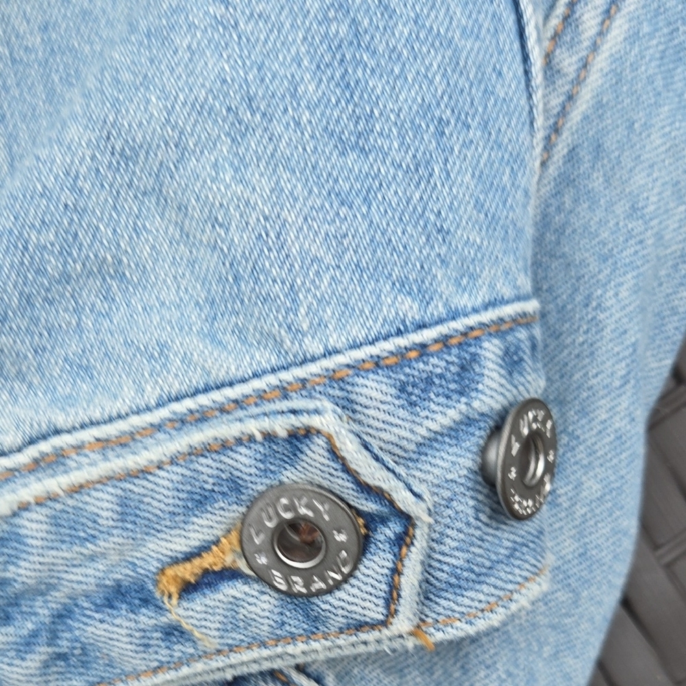 Lucky Brand Blue Denim Jean Jacket Timeless Style NWT XS - Picture 6 of 10